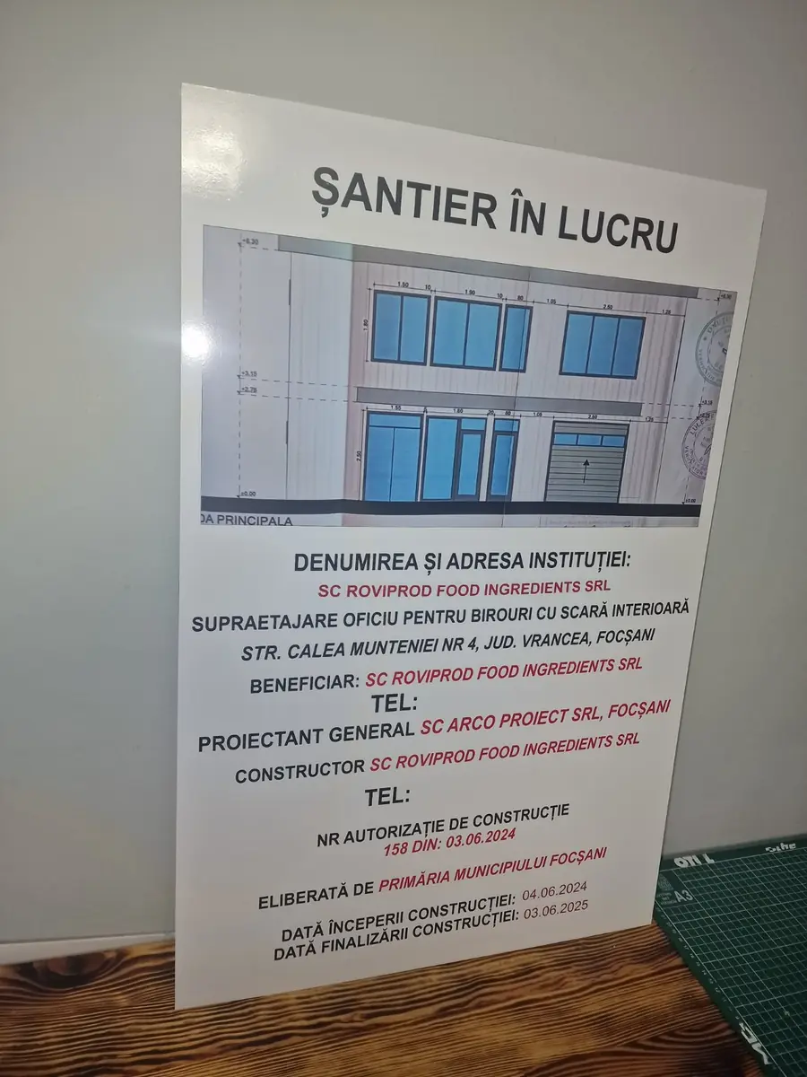 Panou informativ personalizat pentru șantier